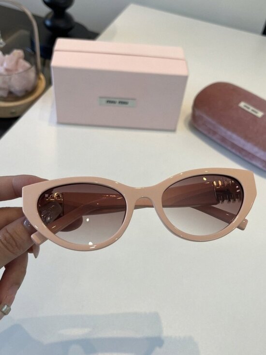 Miu Miu Pink Cat-Eye Sunglasses main image 7